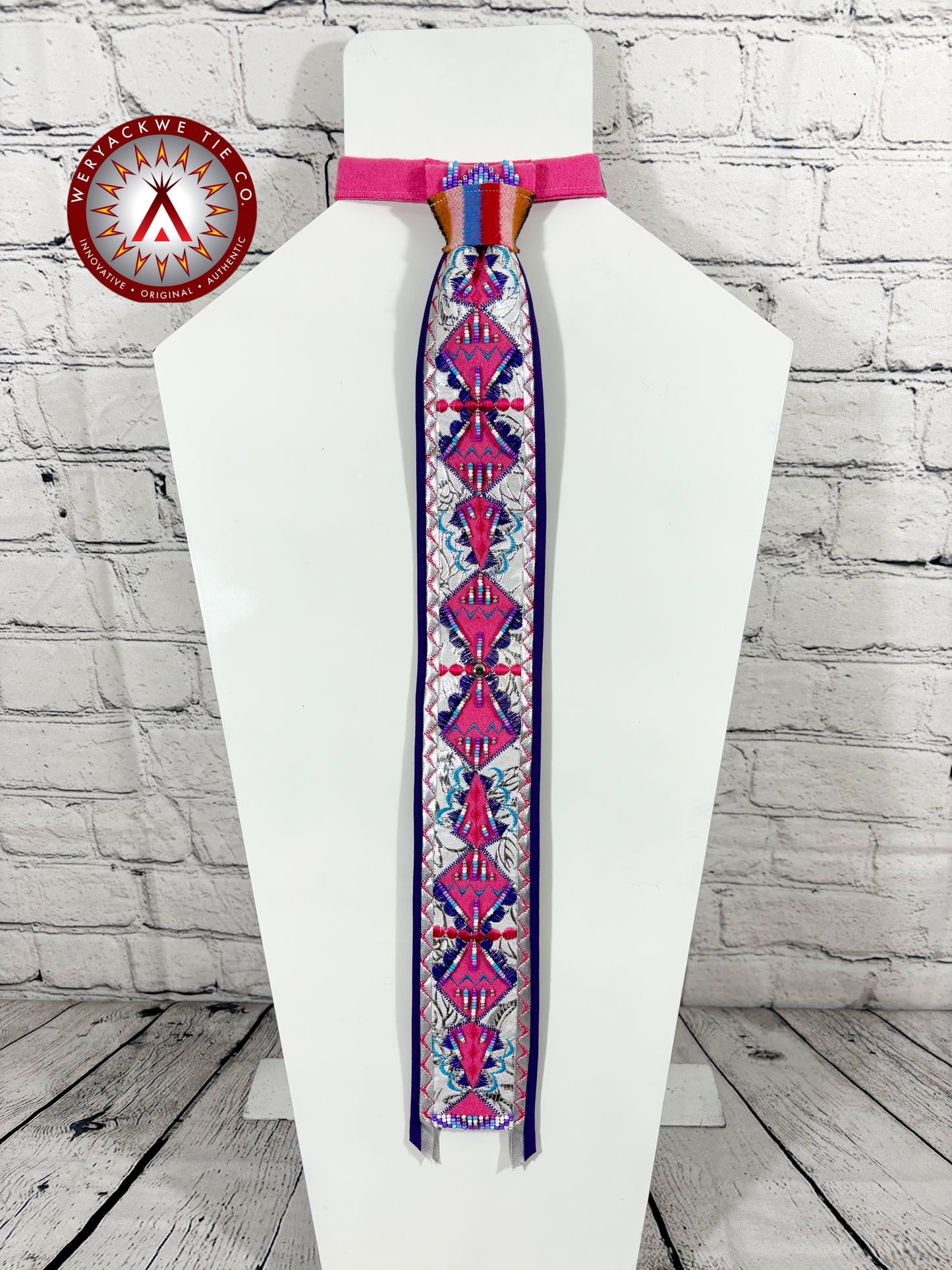 Appliqué Necktie (Unisex)