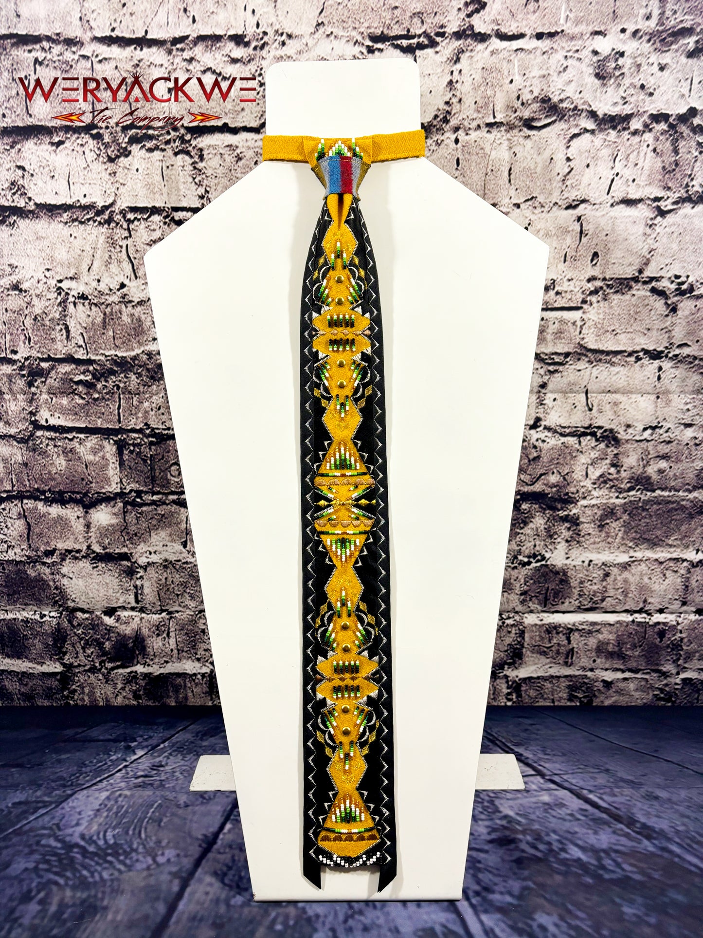 Emerald Greens & Gold Appliqué Necktie