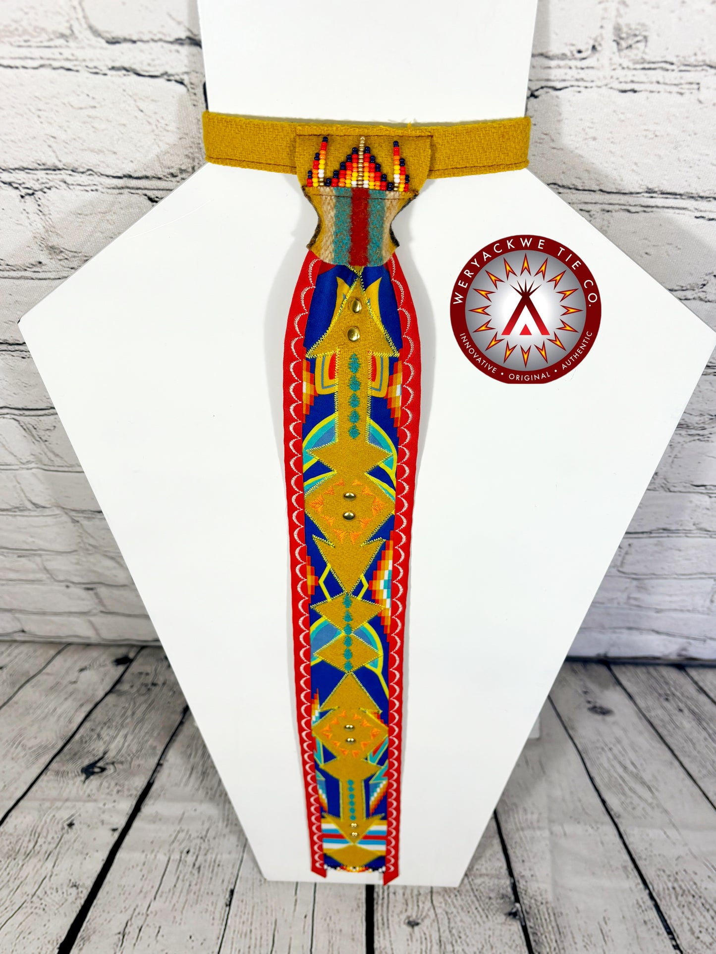 Simply Appliqué Necktie