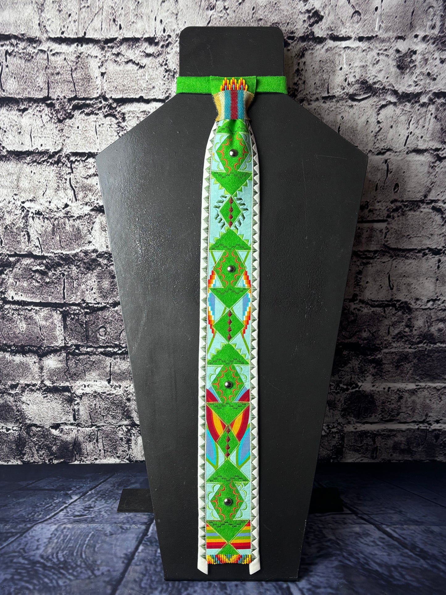 Simply Appliqué Necktie